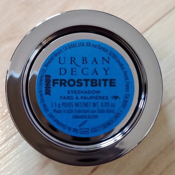 🆕 Urban Decay Vintage Eyeshadow Frostbite - Picture 4 of 4